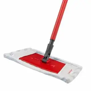 Mop with flat cloth head